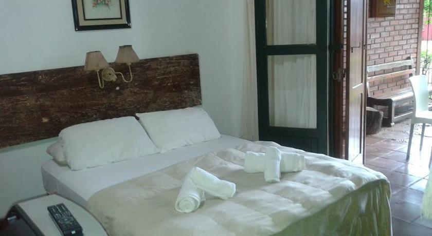 Folks Iguazu - Casa De Huespedes Bed & Breakfast Puerto Iguazu Exterior photo